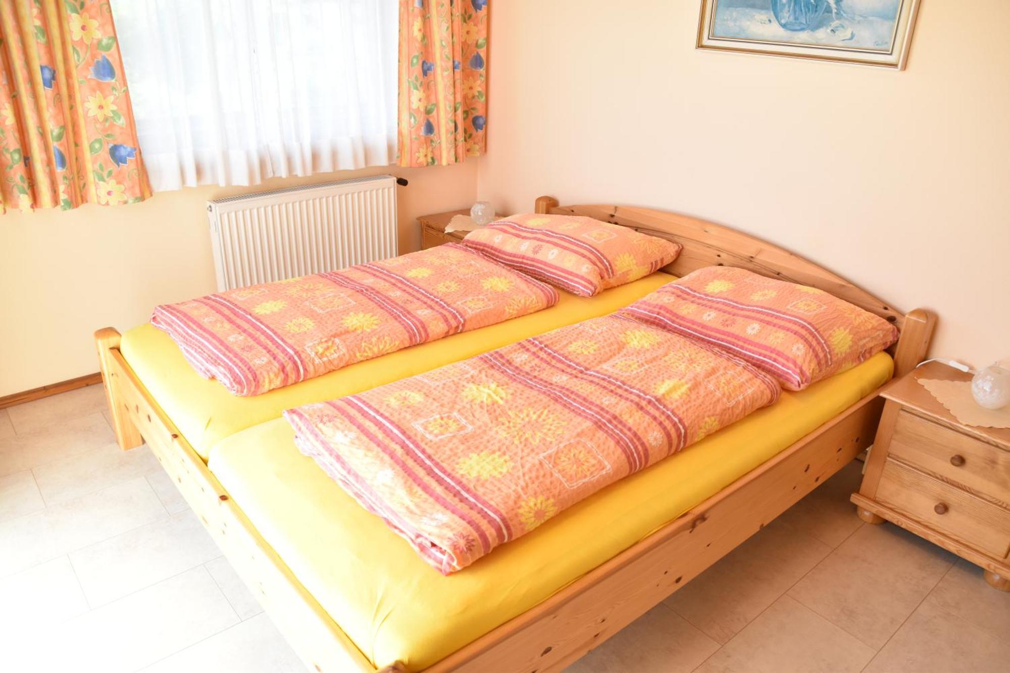 Haus Dorfer Apartment Dobriach Room photo